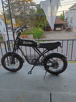 35 mph zorixbike, good for teens and adults.
