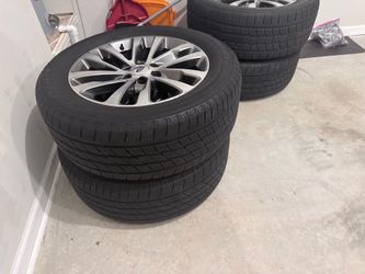 2018 Ford Expedition OEM 20in wheels and tires