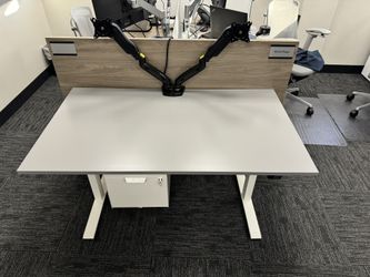 Standing Adjustable Desk