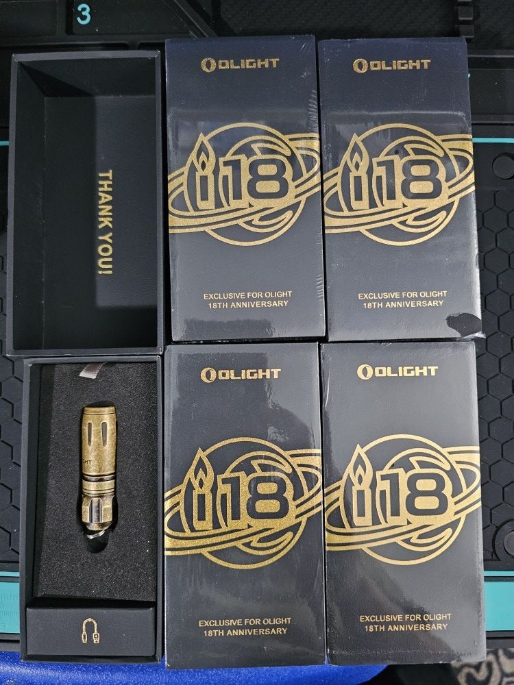 OLIGHT I18 BRASS