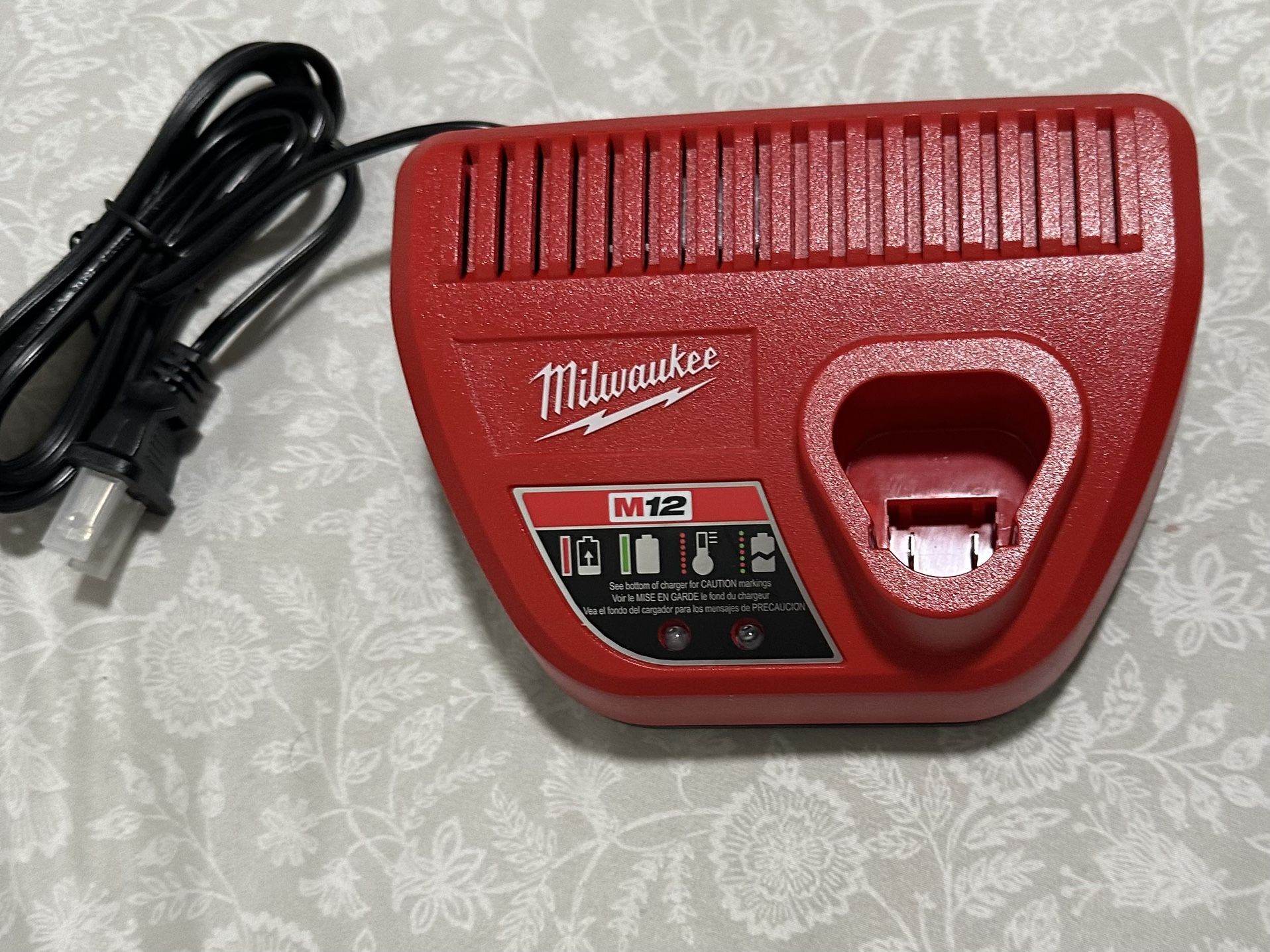 Milwaukee M12