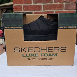 SKECHERS Luxe Foam Men's Black Lined Slip-On Slipper Relaxed Fit US 9