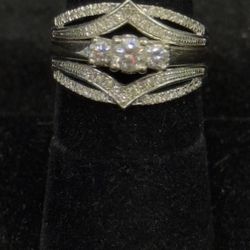 14K White Gold natural round  diamond wedding ring size 7 no trades pick up in Tacoma 