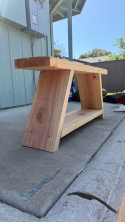 Wood bench 16in H / 34in L / 7in W