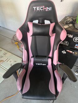 Techni gaming chair/ office chair