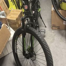 Schwinn Boundary Mountain Bike