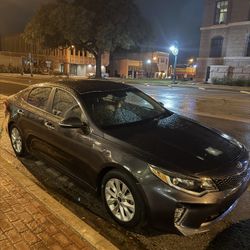 2018 KIA Optima