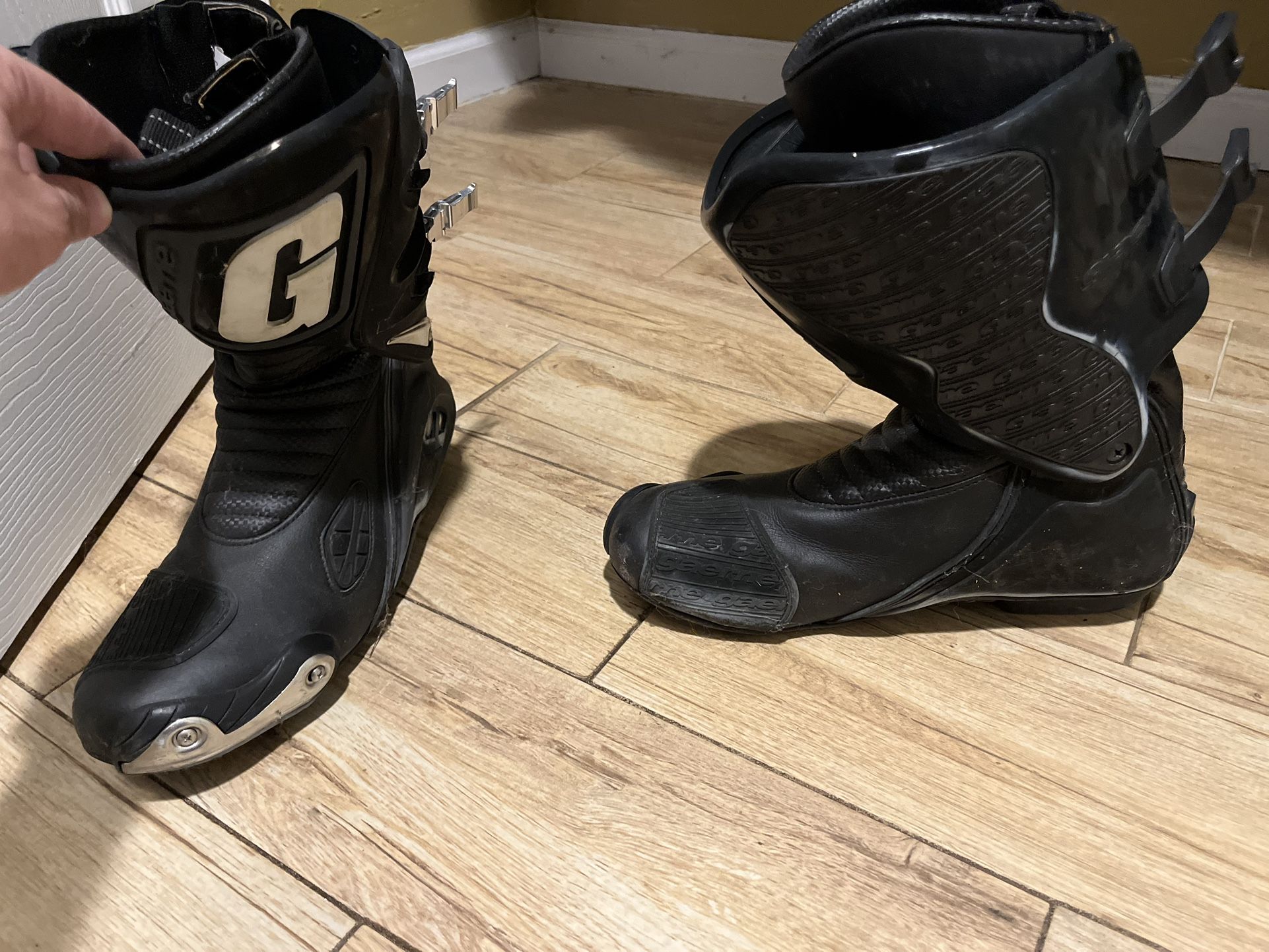 Size 10 Racing Boots