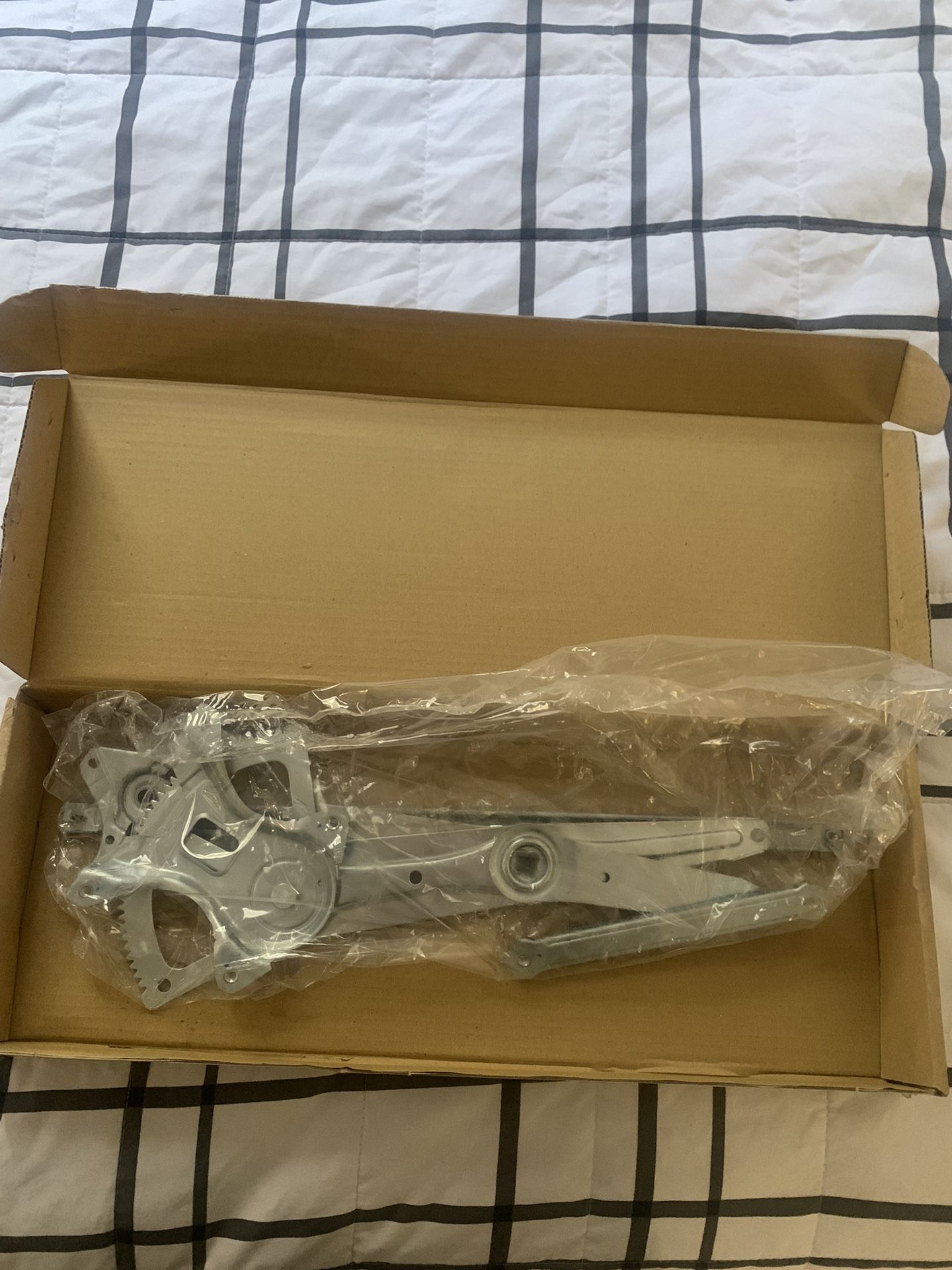 BRAND NEW Window regulator replacement part