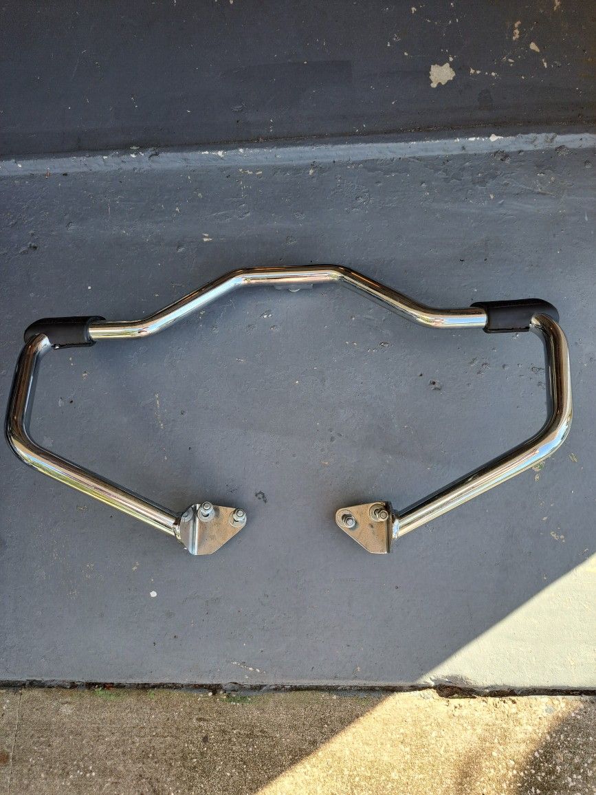 Harley-Davidson Dyna Mustache Engine Guard