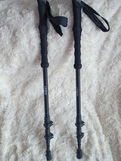 Quest Trekking Poles Pair
