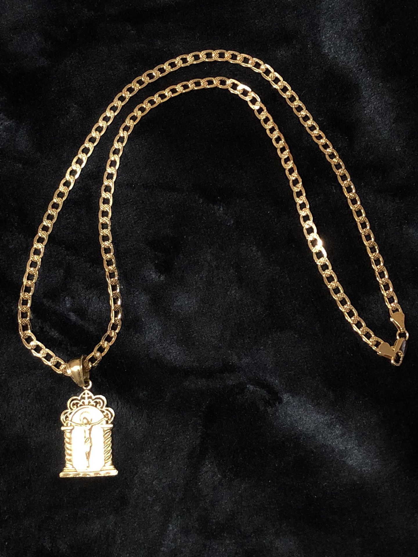 Curb Cuban link diamond cut GOLD PLATED Necklace With Square Jesus Charm
