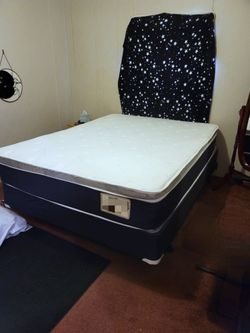 NEW QUEEN-SIZE PILLOW TOP MATTRESS AND BOX SPRING 💤