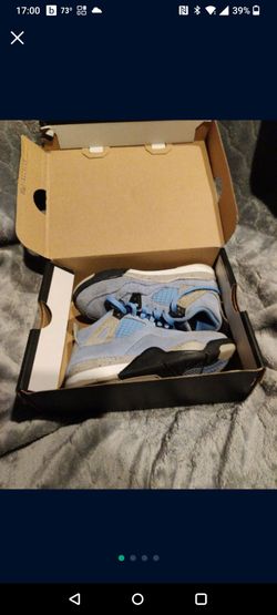 Kids shoes size 12c