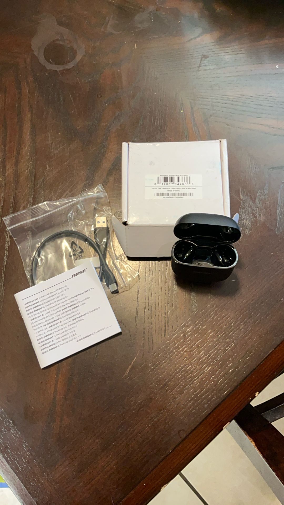 NEW BOSE QUIET COMFORT ULTRA EARBUDS CHARGING CASE BLACK W/CHARGER111