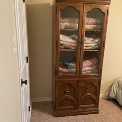 Shelving / Bookcase / China Cabinet 