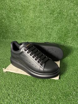 Maqueen Men's Shoes Size 10 & 10.5
