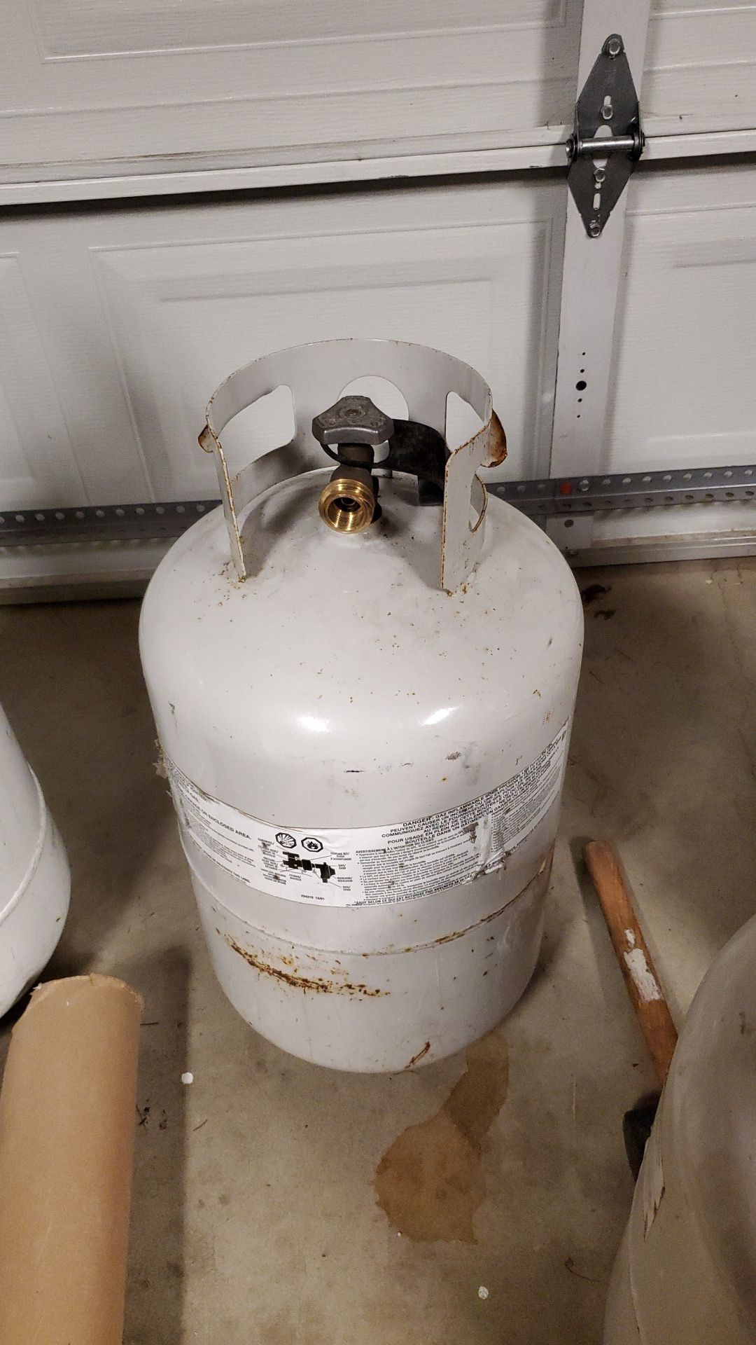 7 gallon propane tank full