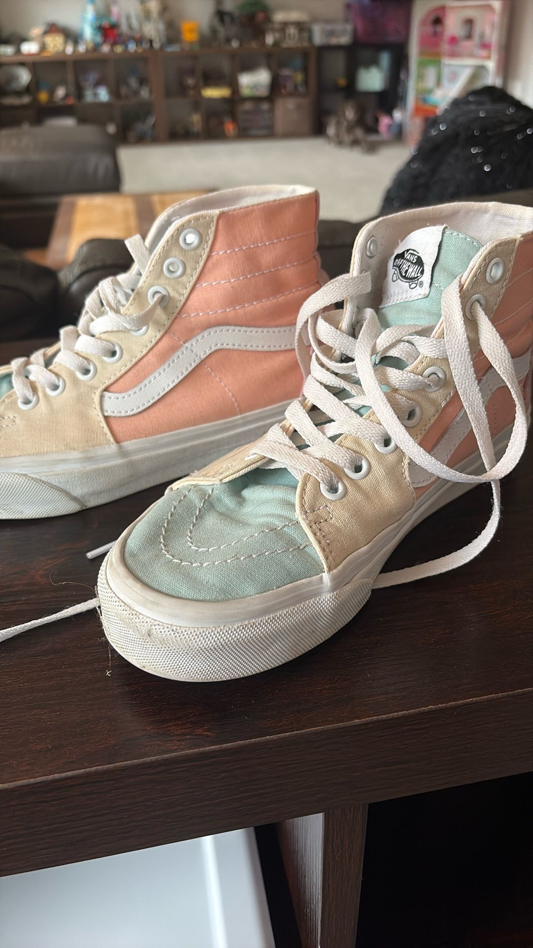 Women’s Vans Size 8