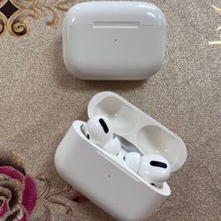 Airpod Gen 2 And 3 Buy One Get One Free( Text Me Before Purchase)