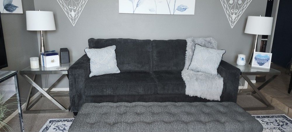 Sofa Table And 3 End Tables