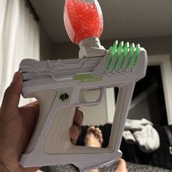 Gel blaster gun