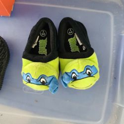 Leonardo TMNT Ninja Turtles Slippers