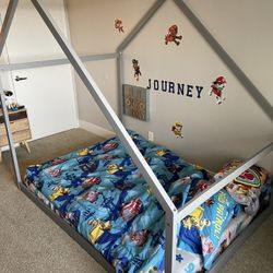 Selling Full Size Floor House Bed Frame (mattress Not included)
