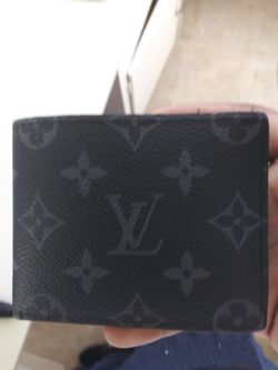Brand new loui V wallet