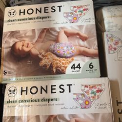 Size 6 Honest Diapers 44 Count