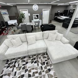 CREAM COUCH $1199 REAL TOTAL PRICE