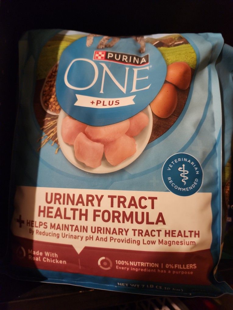 Cat Food Half Full 7lb Bag