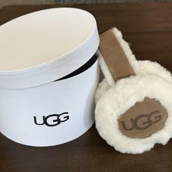 UGG Sheepskin Embroidery Earmuff New With Tags