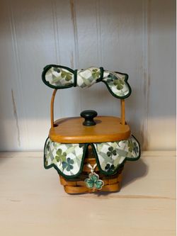 Longaberger St. Patrick’s Day shamrock basket