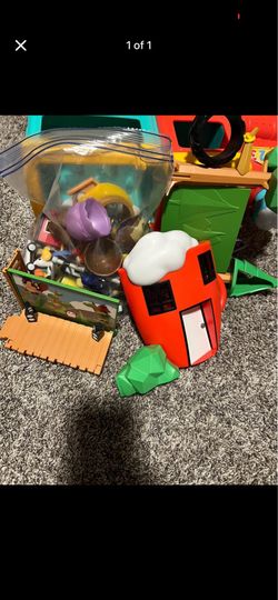 Roblox toys & figures