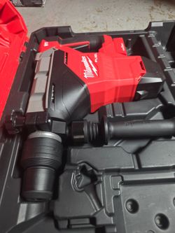 MILWUAKEE M18 FUEL BRUHLESS SDS MAX DEMOLITION COMBINATION TOOL ONLY NEW
