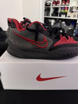 Kyrie Low 4s Bred