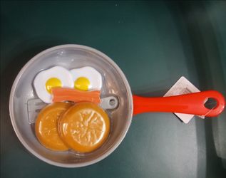 NEW PRETEND PAN WITH SPATULA & FOOD