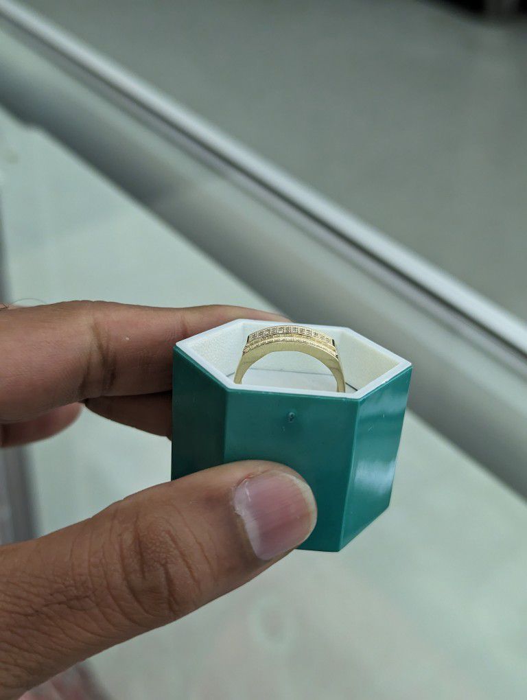 Hermès Enamel White And Gold Ring AUTHENTIC for Sale in Miami, FL - OfferUp