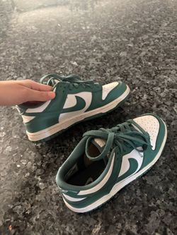 green nike dunks