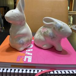 Vintage Tea Rose Shakers Set