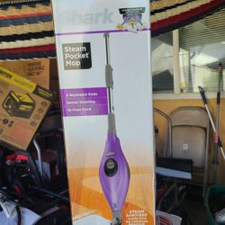 semi new shark steam pocket mop in good condition 