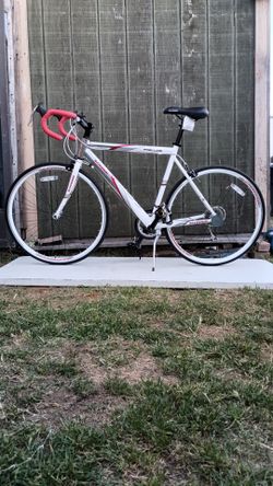 Bicycle Aluminum Frame Very Light weight, Sport Road Bicycle 🚲New 🚳