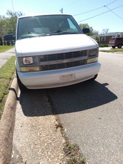 2004 Chevrolet Astro Van