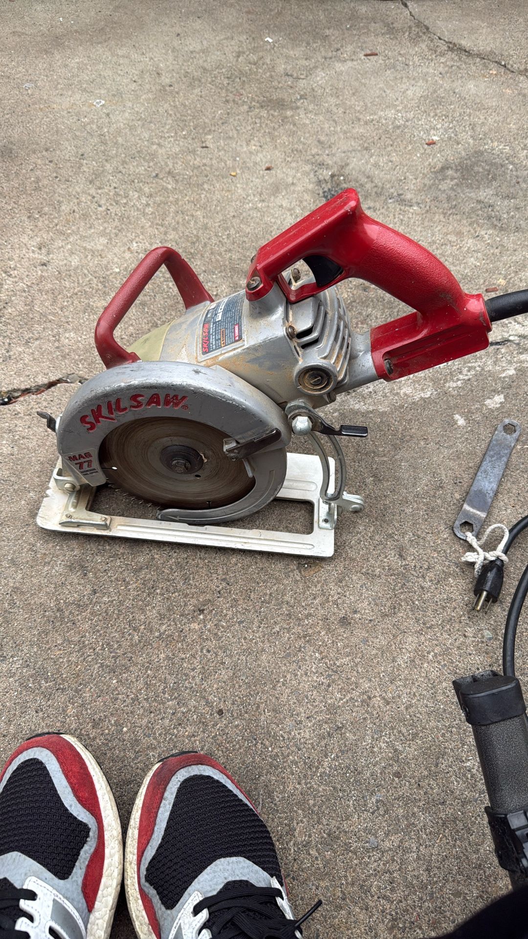 Skilsaw Mag 77