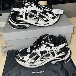 Balenciaga Runner