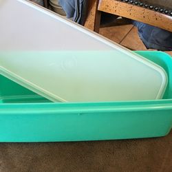 Tupperware Bread Container