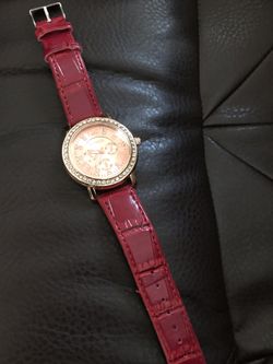 Beautiful Fancy Geneva Rhinestone Wrist Watch