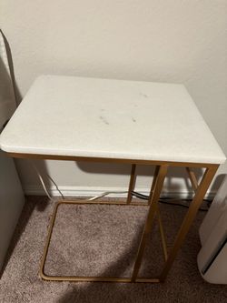 C-Side Table in Gold/White Marble 2pcs (a pair)
