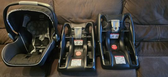 Britax Baby Car Seat With Dual Base EXPIRED